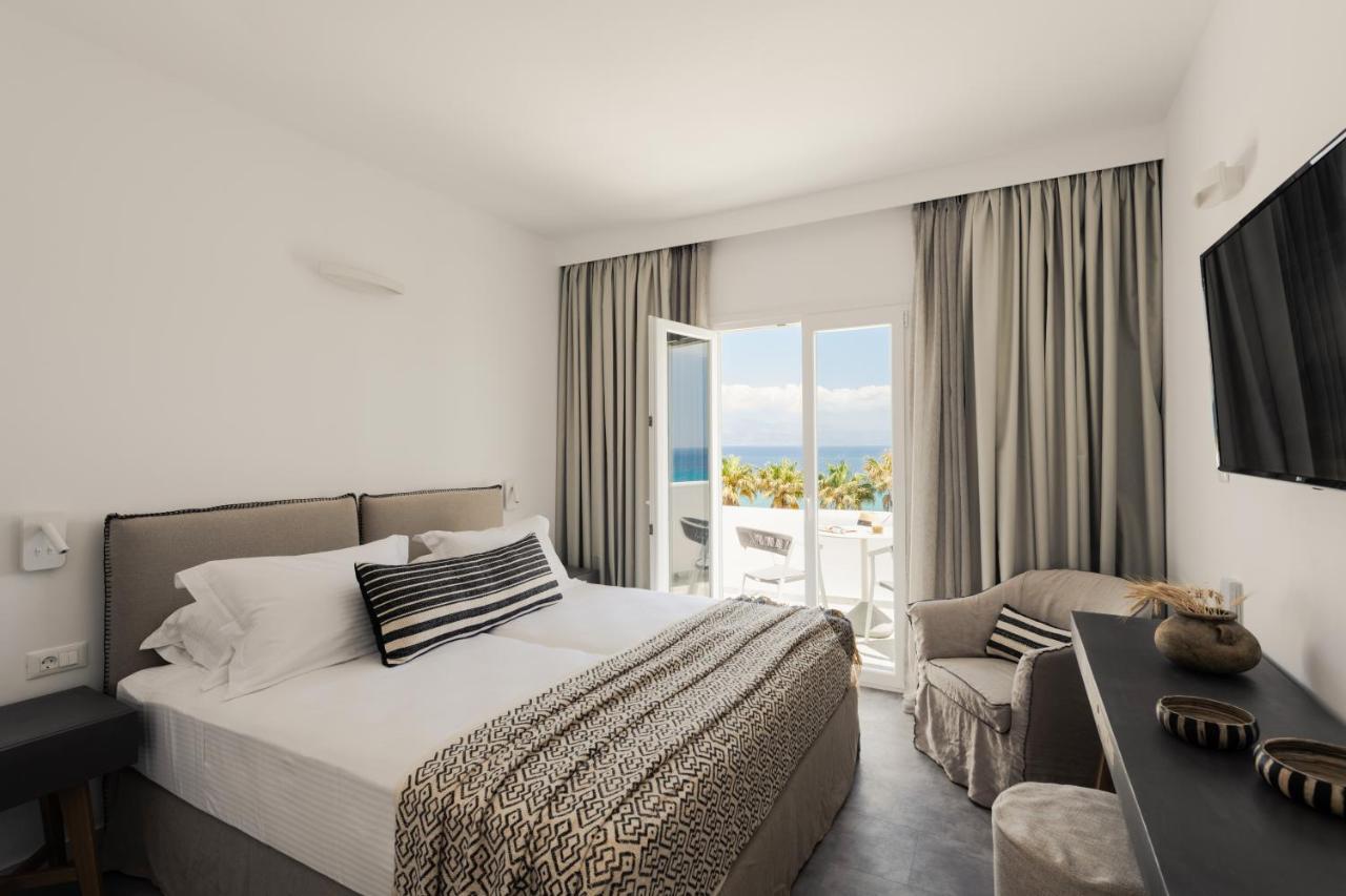 Saint George Hotel Chrisi Akti  Buitenkant foto